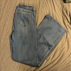 FASHION NOVA FLARE JEANS